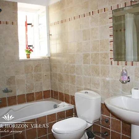 Вилла Harmony And Horizon *