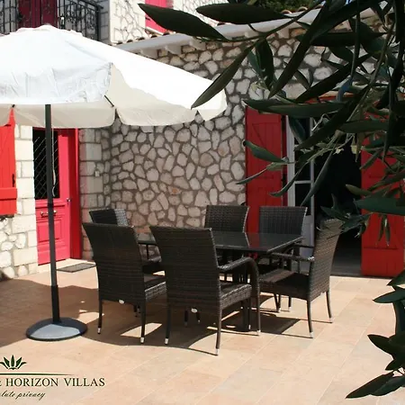 Вилла Harmony And Horizon Атанион